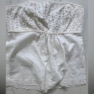 Moda International Strapless White Top. Size M